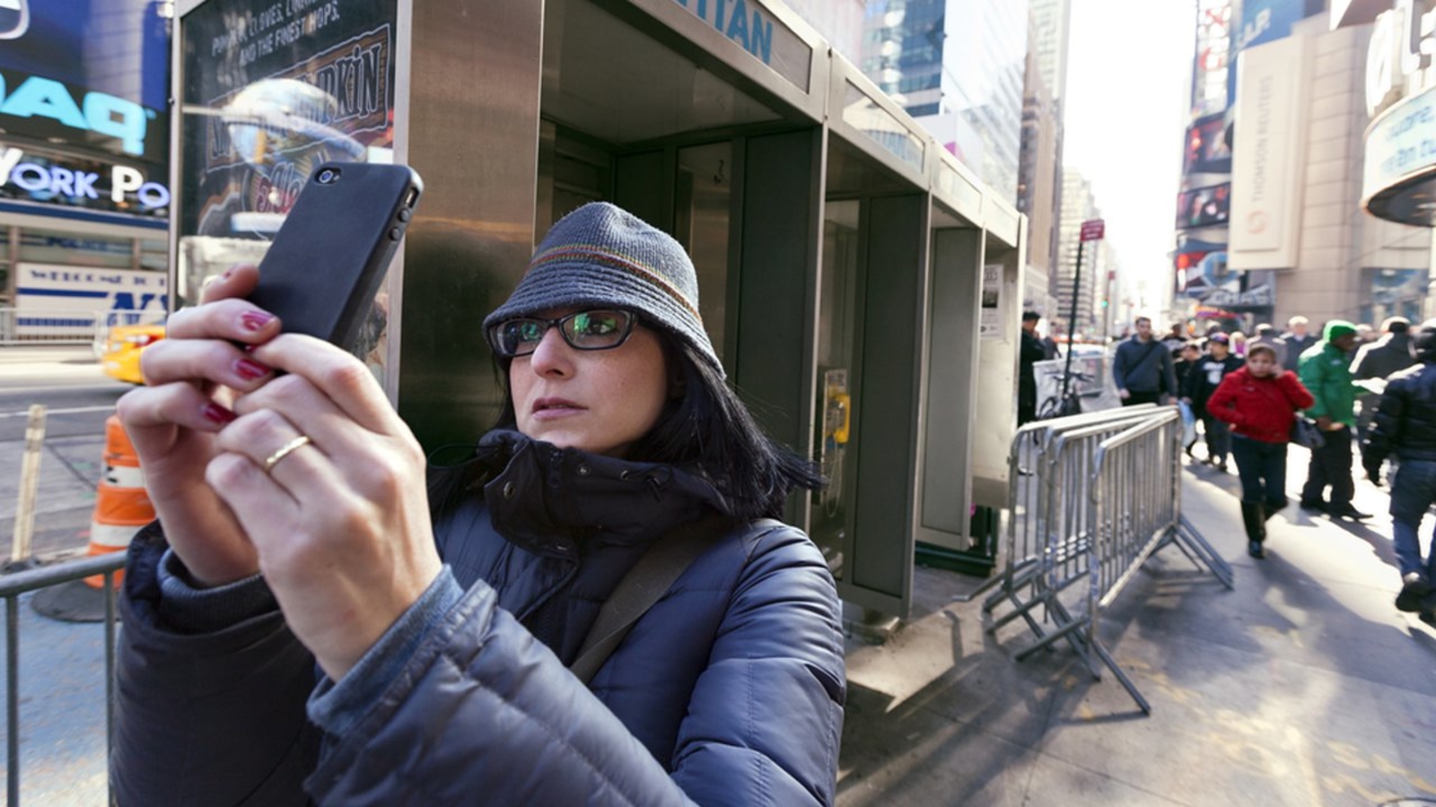 Image for VERIZON WIRELESS SUFFERS OUTAGE IN NEW YORK CITY AREA [telecom] 