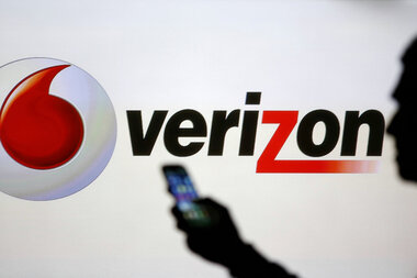 Image for Would Verizon's "Sponsored Data" plans violate Net Neutrality? [telecom] 