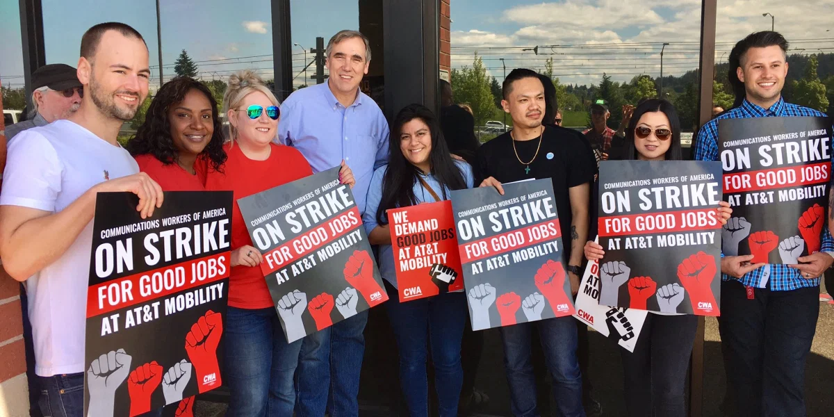 Image for AT&T strikers are back at work [telecom] 