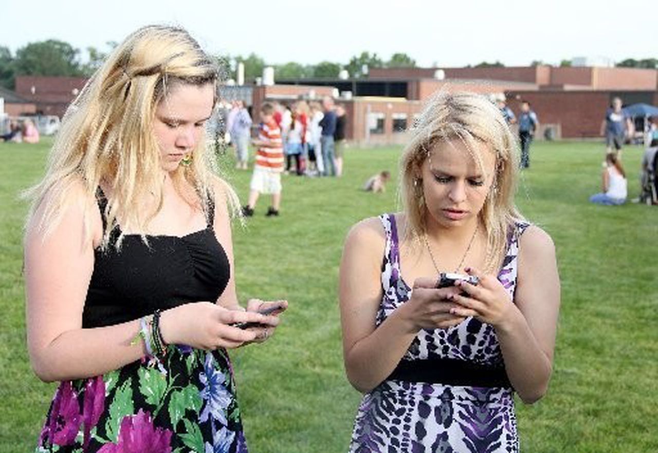 Image for School District incorporating cell phones into lesson plans  [telecom] 