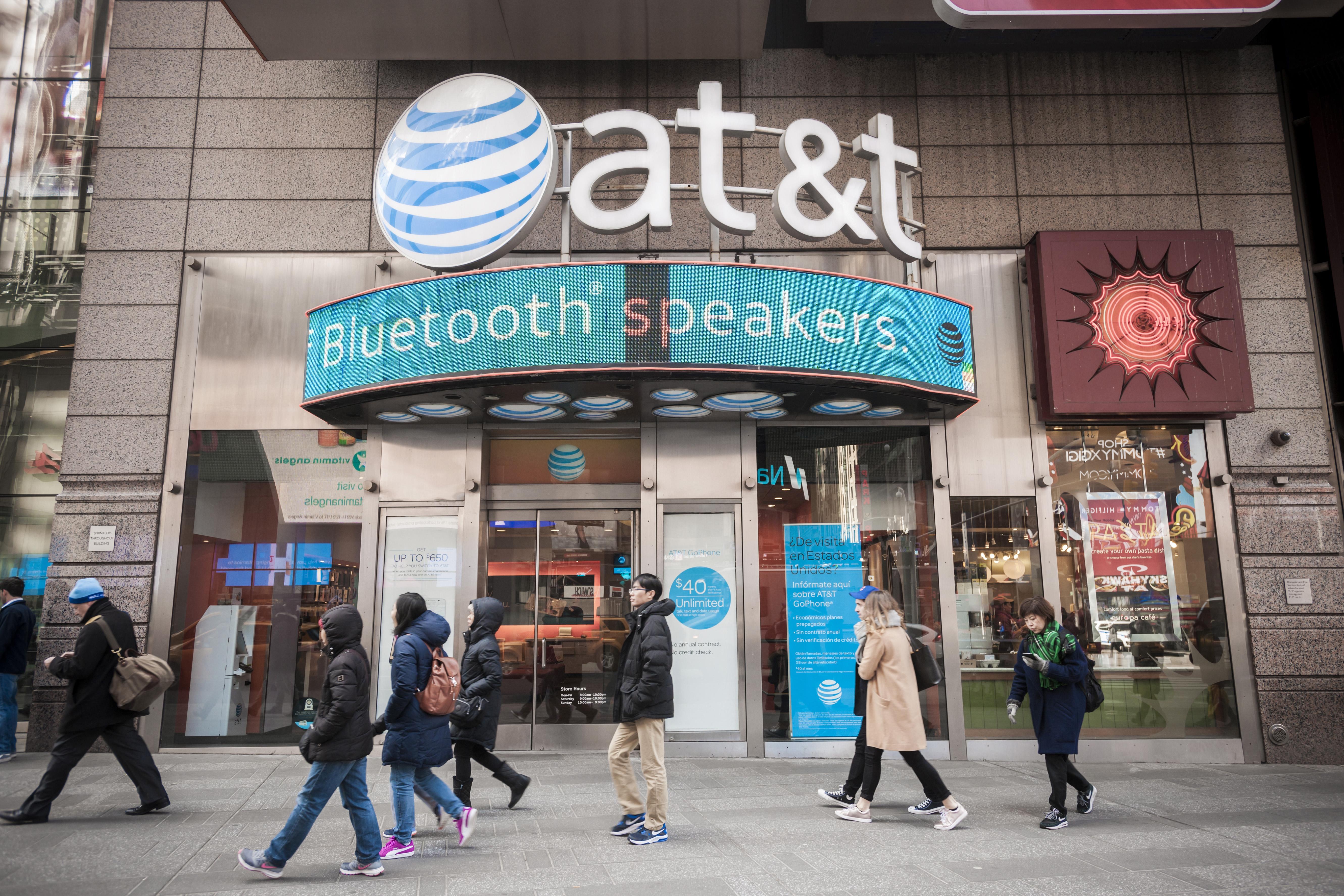 Image for How AT&T could become a uniquely powerful company [telecom] 