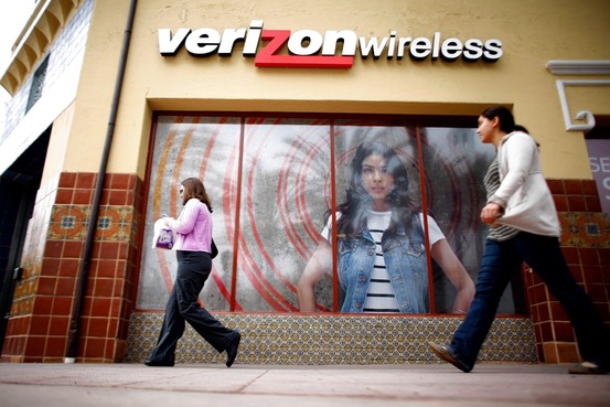 Image for Verizon backs down [telecom] 