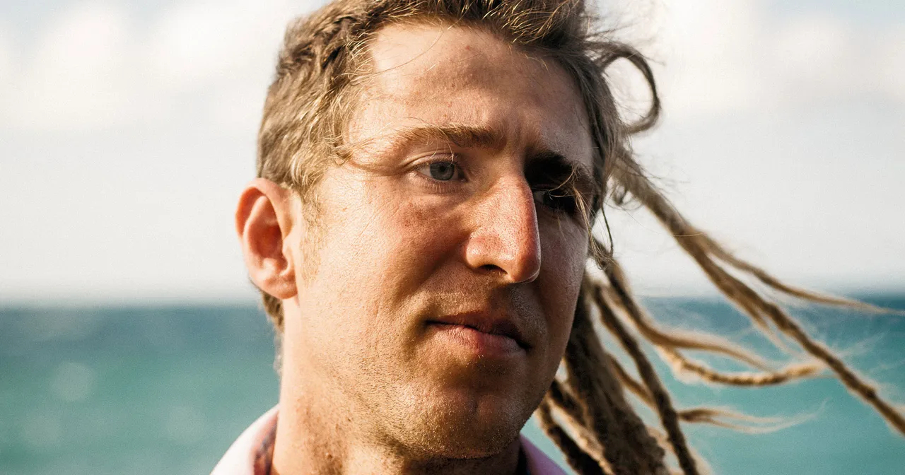 Image for Meet Moxie Marlinspike, the Anarchist Bringing Encryption to All of Us [telecom] 