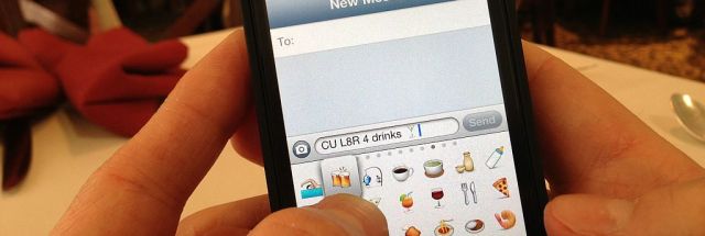Image for AT&T, Verizon try to prevent ban on text message blocking [telecom] 