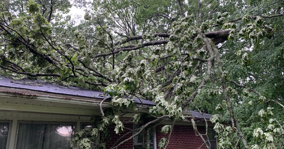 Image for TN: 100K without power in Nashville [telecom] 
