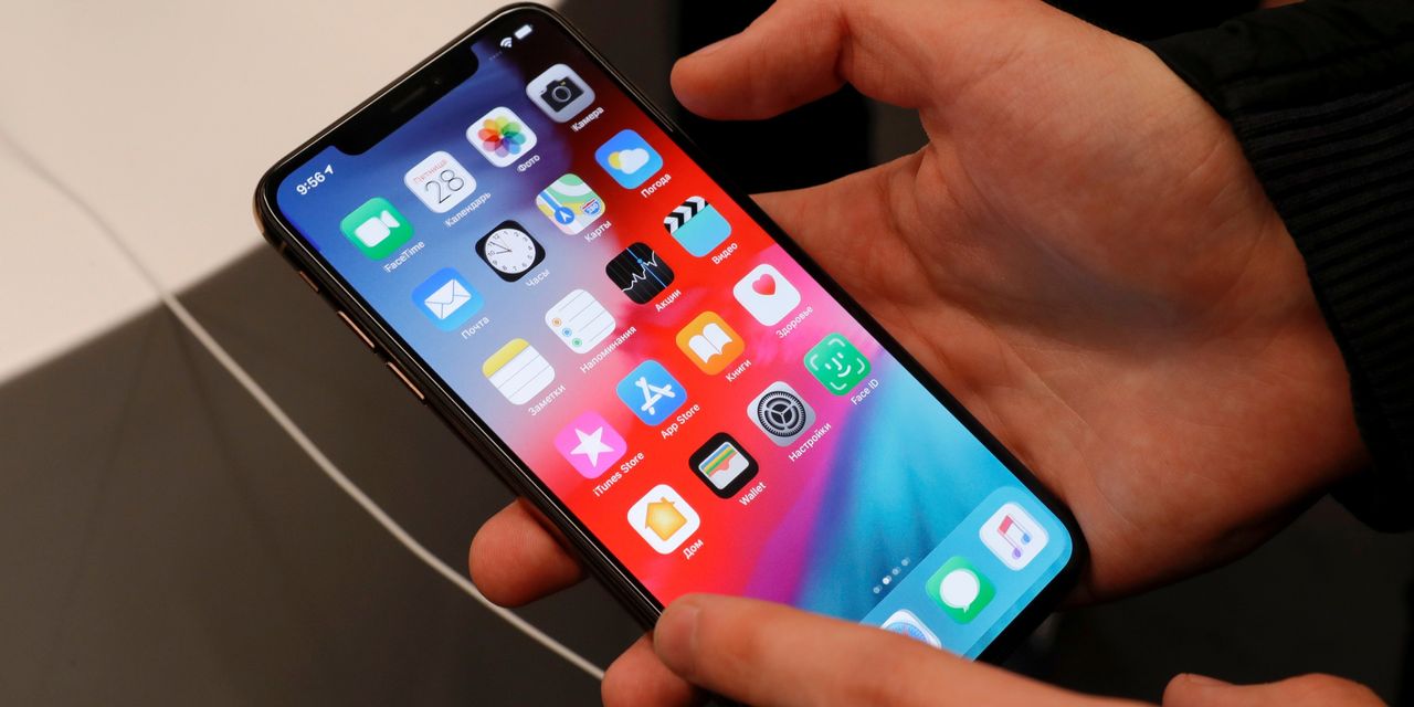 Image for Apple, Qualcomm Trade Blows in Long-Running Patent Fight [telecom] 