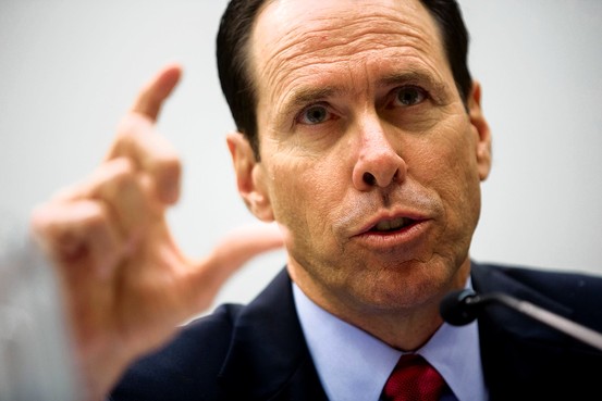 Image for AT&T Backtracks on Threat to Halt Fiber Rollout [telecom] 