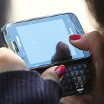 Image for Compulsive Texting Takes Toll on Teenagers [telecom] 