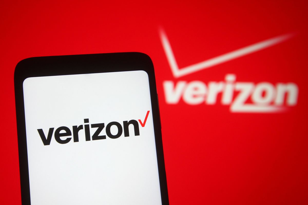 Image for Earnings Preview: What To Expect From Verizon On Wednesday [telecom] 