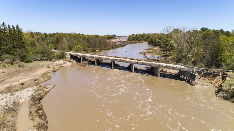Image for Mid-Michigan Flooding: Some homeowners still without phone,  internet, clean water [telecom] 