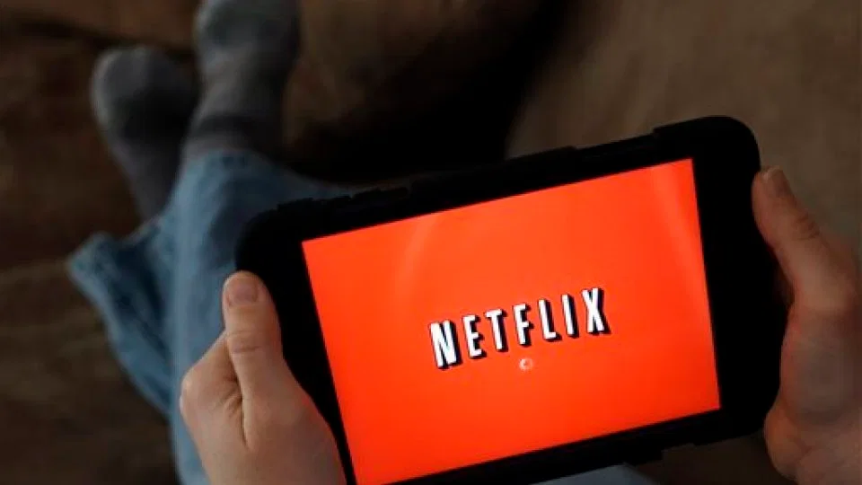 Image for Study: U.S. cell phone carriers throttle your Netflix, YouTube more than other countries [telecom] 