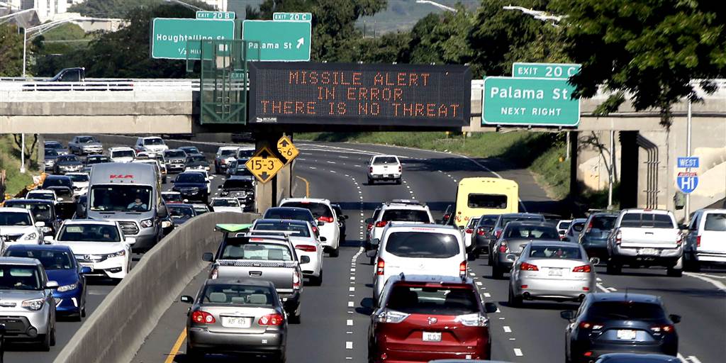 Image for Hawaii 'ballistic missile threat' alert to phones was false alarm, officials say [telecom] 