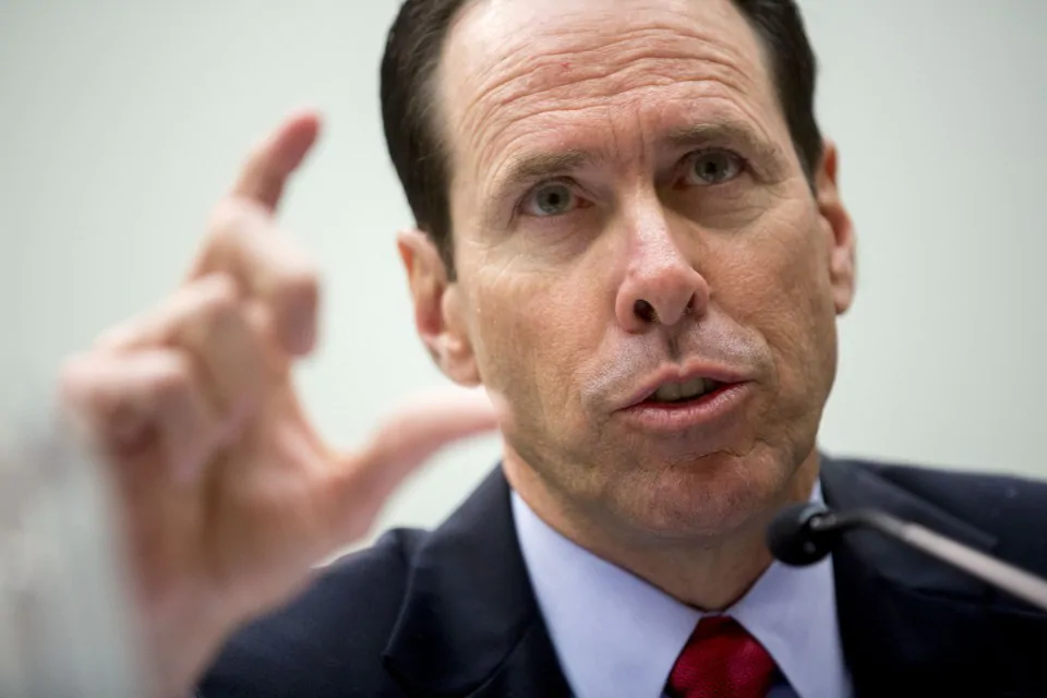 Image for AT&T wants Congress to draft a net neutrality law. Here's why that's a big deal. [telecom] 