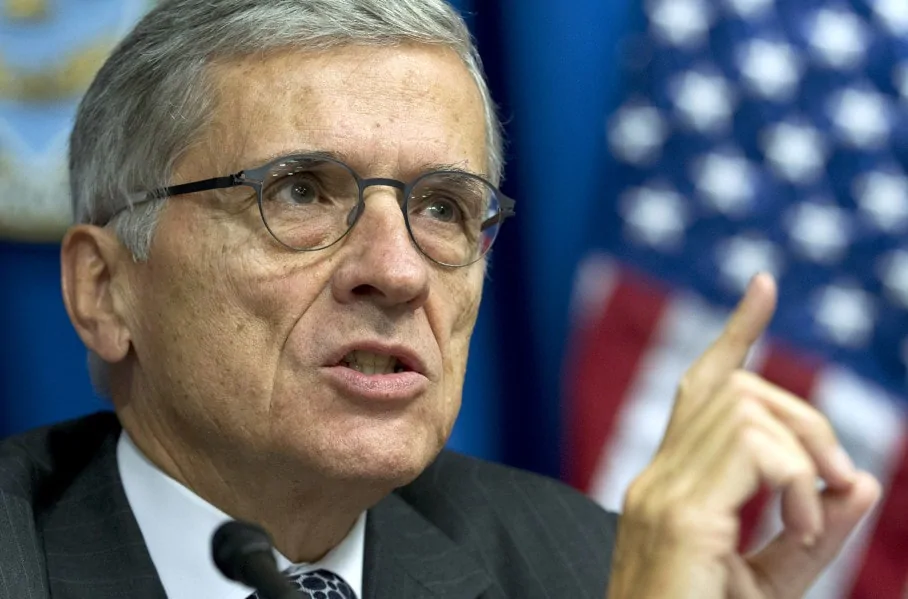 Image for Federal court refuses to block net neutrality rules [telecom] 
