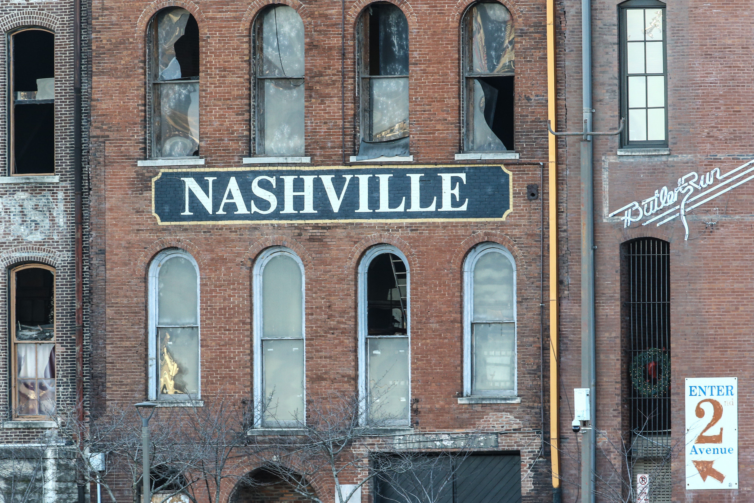 Image for Nashville Bombing Left 12 Buildings Collapsed or 'Unsafe', Engineers Say [telecom] 