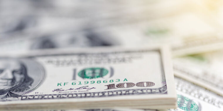 Image for Verizon, AT&T to pay $127M for allegedly overcharging   government agencies [telecom] 
