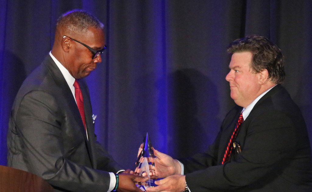 Image for AT&T wins ethics award - and three hours later the company gets tied to Michael Cohen's money mess [telecom] 