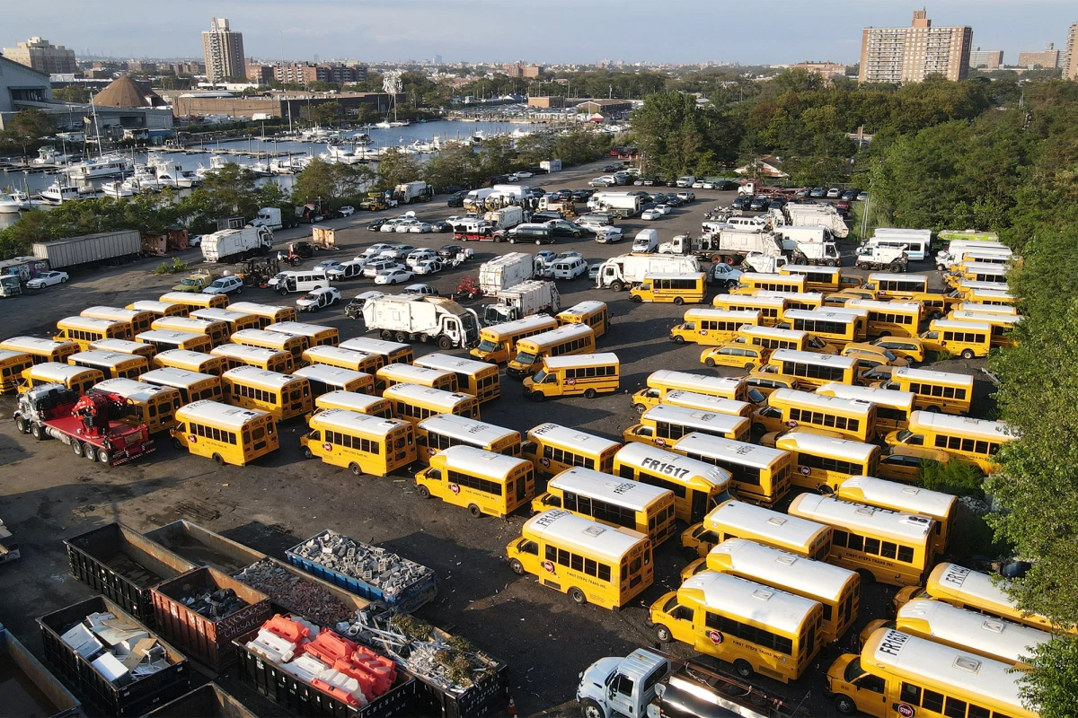 Image for NYC will try using school buses to give Wi-Fi to students in homeless shelters [telecom] 