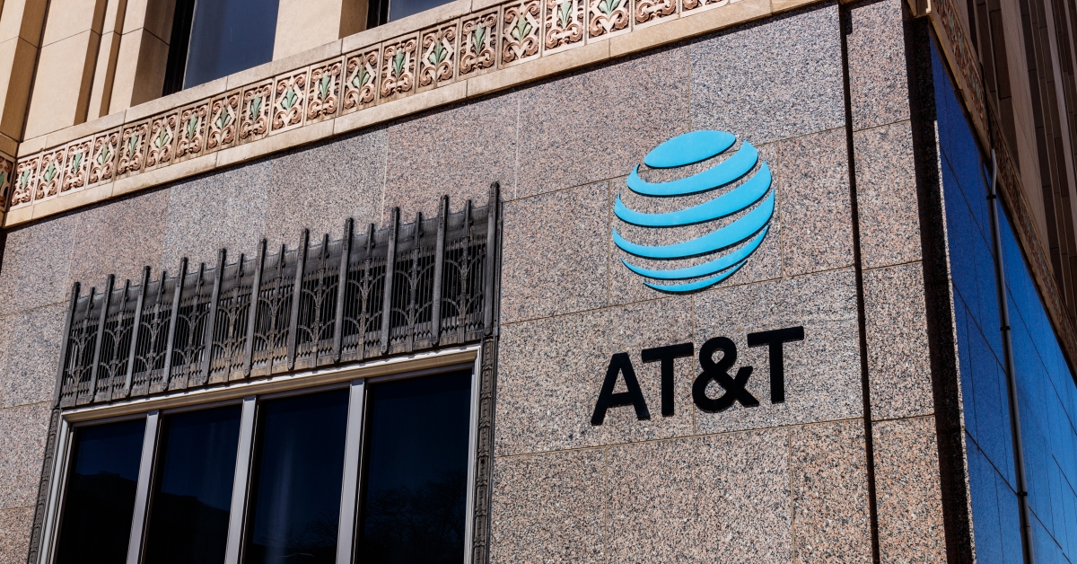 Image for Crypto Exec's $1.8M SIM-Swap Lawsuit Has 'Critical Holes, says AT&T [telecom] 
