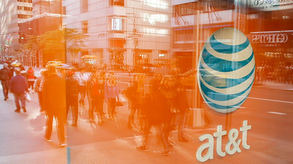 Image for AT&T, Time Warner hit bumps on way to merger [telecom] 
