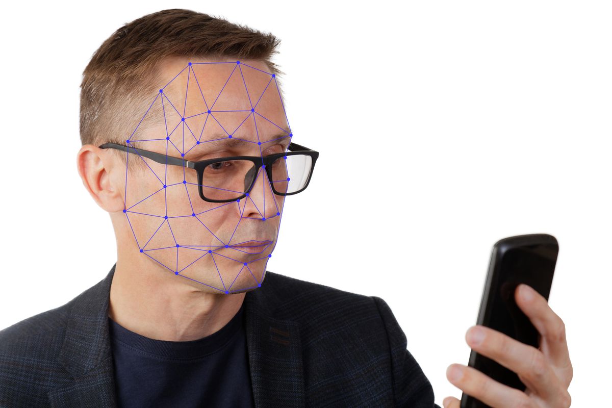 Image for Apple's iPhone FaceID Hacked In Less Than 120 Seconds [telecom] 