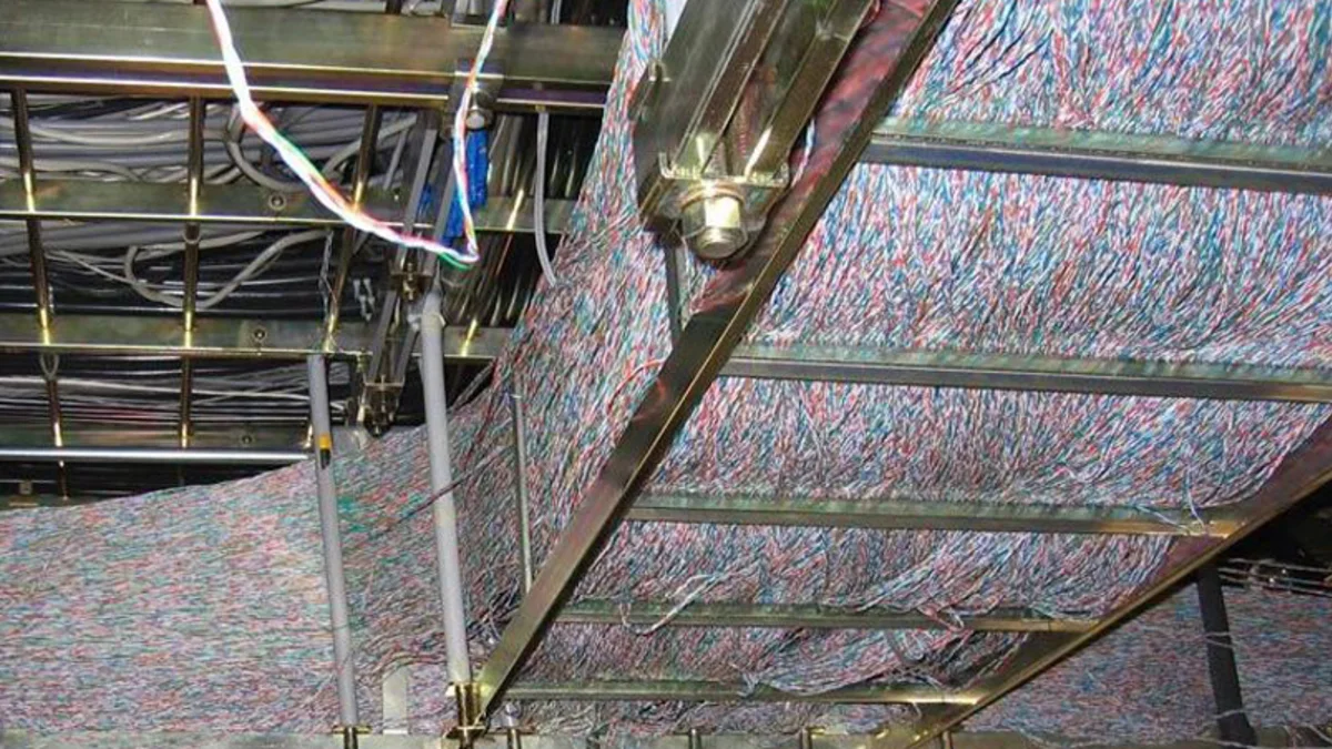 Image for ON-Topic: Check out all these cables - cool pic.