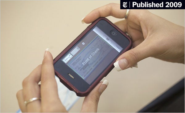 Image for Bank Will Allow Customers to Deposit Checks by iPhone [Telecom]