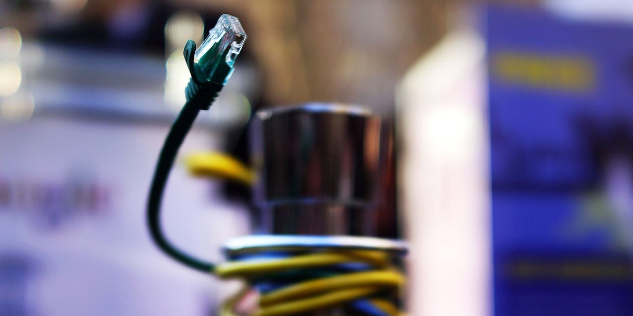 Image for 5 Reasons CenturyLink Stock's Troubles Aren't Over [telecom] 