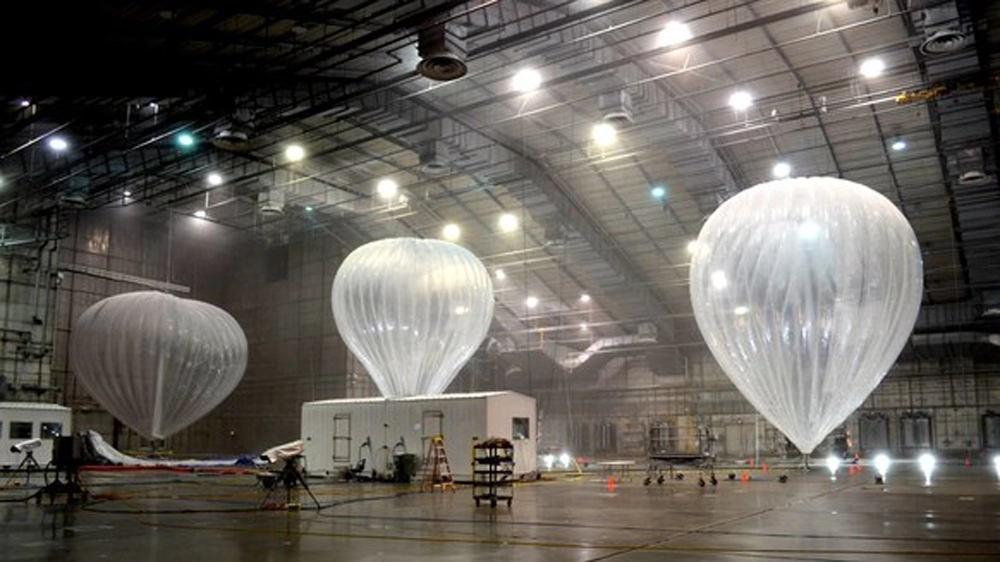 Image for [telecom] Google sending balloons to help PR phone service 