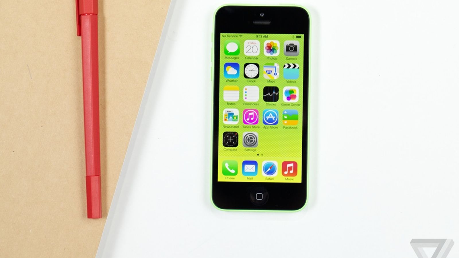 Image for [telecom]  iPhone and iPad users report severe motion sickness while using  iOS 7 