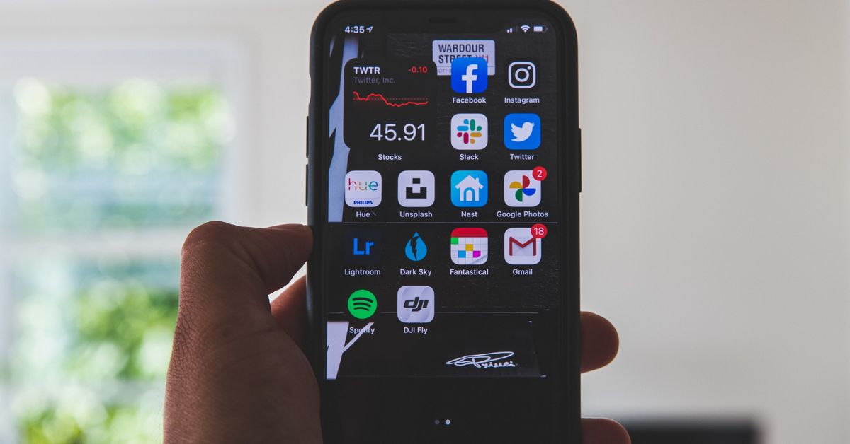 Image for How to deal with cell phone dead zones in your house [telecom] 
