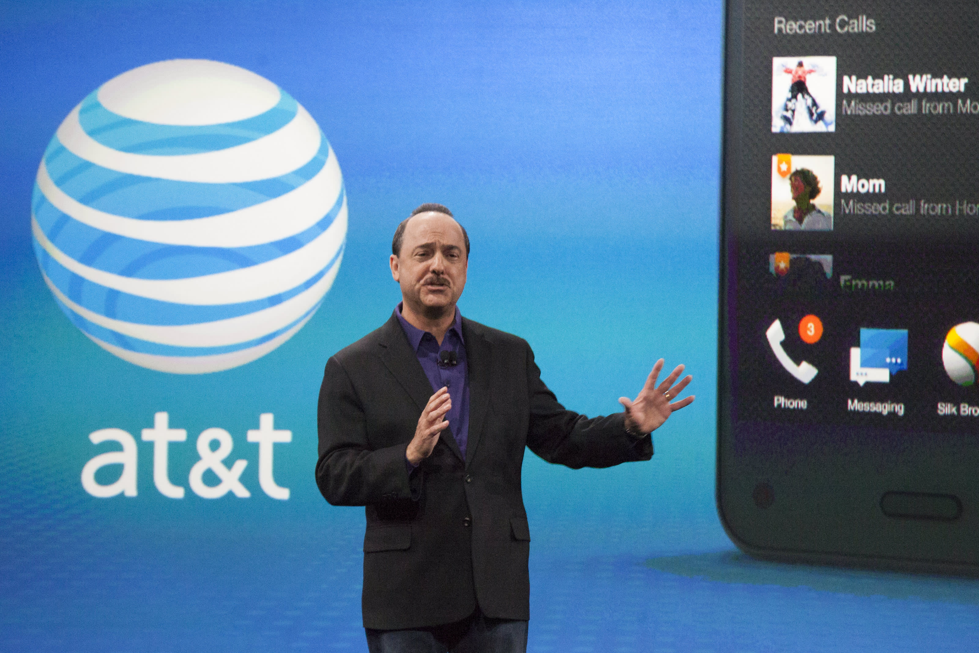 Image for AT&T merges wireless and business units led by de la Vega [telecom] 