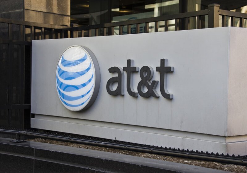 Image for AT&T, Verizon, and more pledge not to penalize customers for missed payments during the COVID-19 outbreak [telecom] 