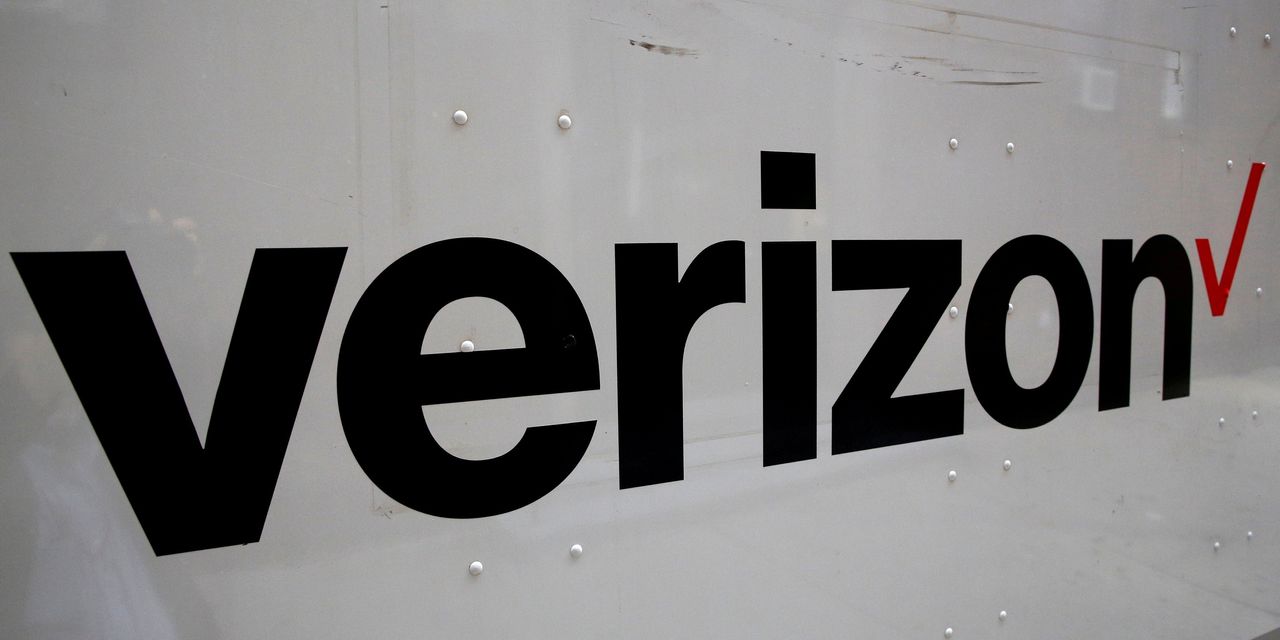 Image for Verizon to Break Up Wireless Unit in Reorganization [telecom] 