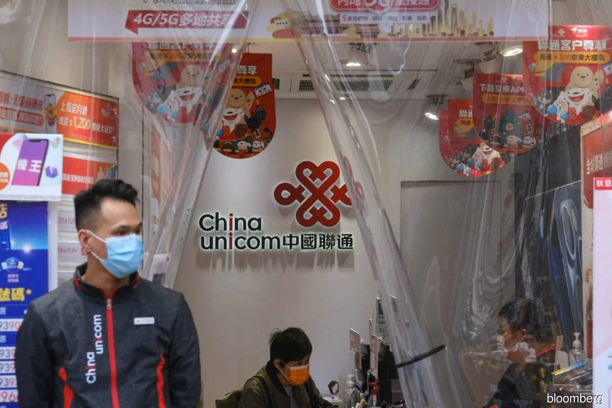 Image for US FCC moves towards banning more Chinese wireless carriers [telecom] 