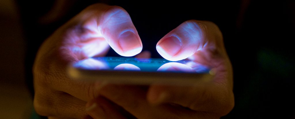 Image for Almost 170,000 'Ghost Texts' Arrived Over 8 Months Late Due to a Glitch [telecom] 