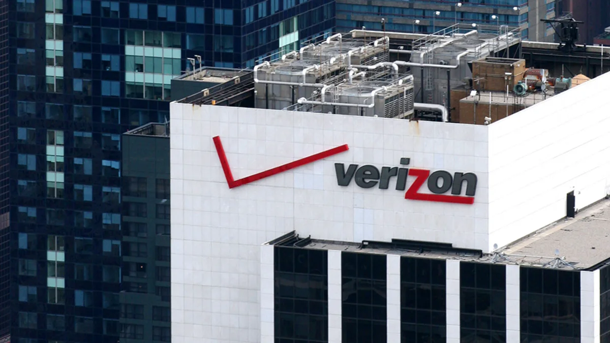 Image for How Wireless Providers Are Quietly Screwing Over Some Customers [telecom] 