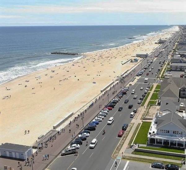 Image for Verizon Wireless Files Suit Against Belmar for Stalled Plans to Bring 19 New Cell Poles to Beachfront [telecom] 
