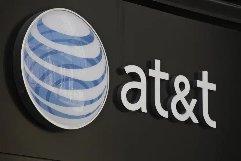 Image for AT&T is killing its iPhone X BOGO deal, unless you live in LA [telecom] 