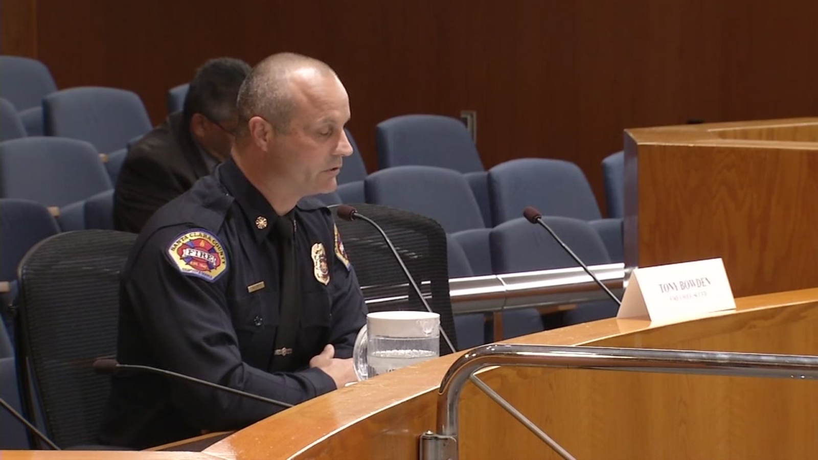 Image for Santa Clara County fire chief squares off with Verizon officials over alleged data throttling during Mendocino fire [telecom] 