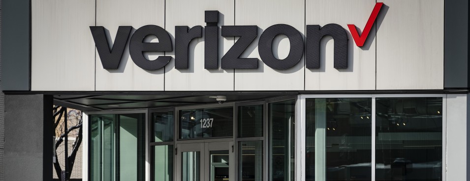 Image for Sprint, Verizon Get Mixed Result in Suit to Avoid Local Fees  [telecom] 