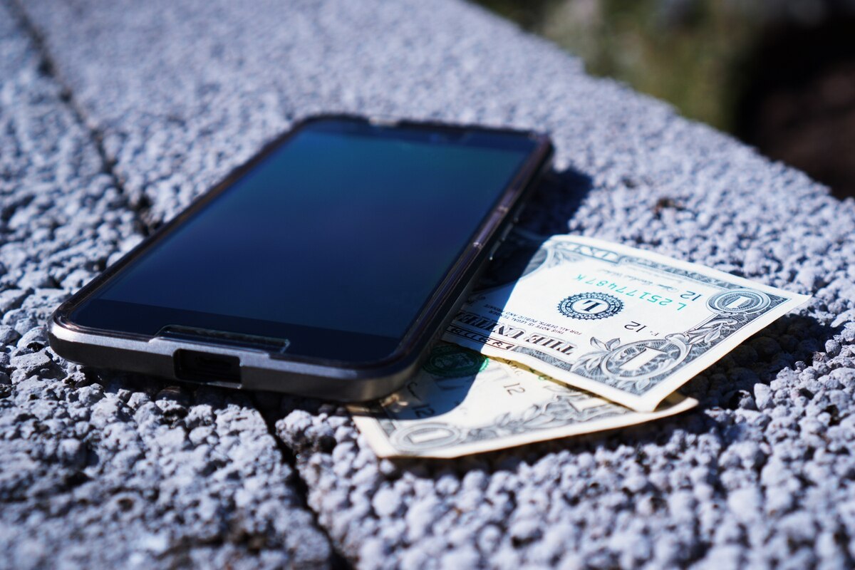 Image for AT&T Has Been Charging Portland Customers for a Tax It Won't Pay [telecom] 