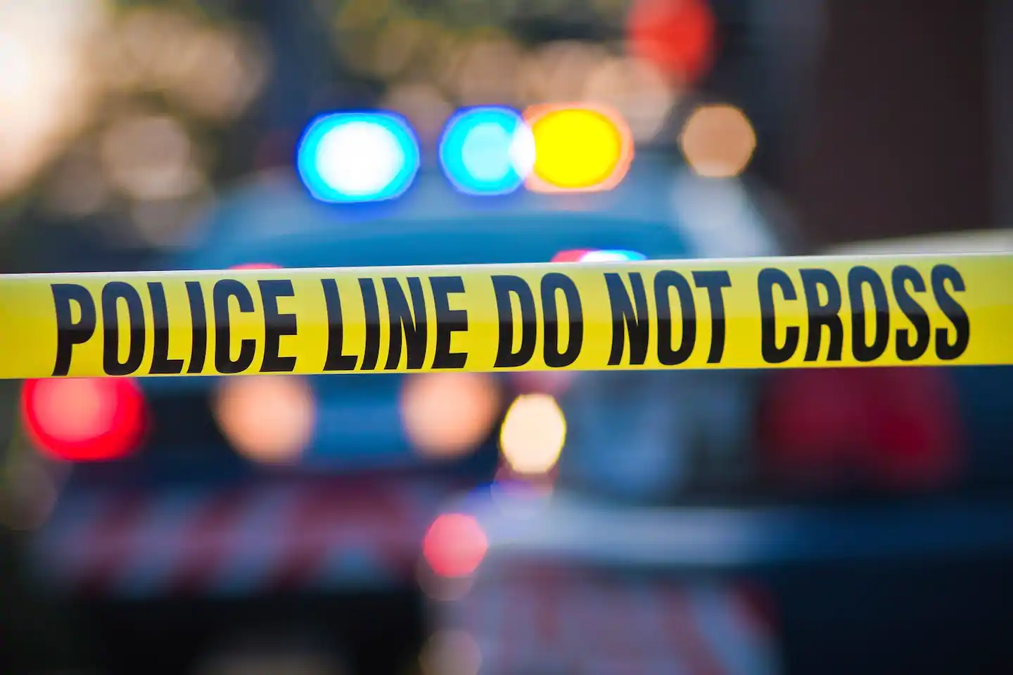 Image for 911 dispatcher sentenced to jail after hanging up on thousands of callers [telecom] 