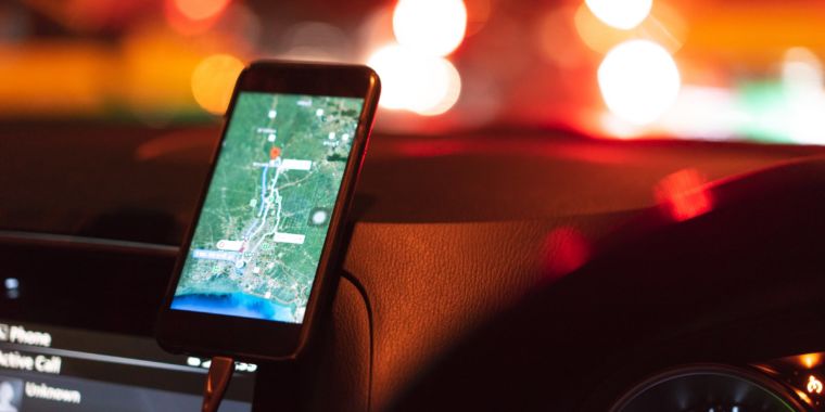 Image for AT&T denies that selling phone location data was illegal as FCC investigates [telecom] 