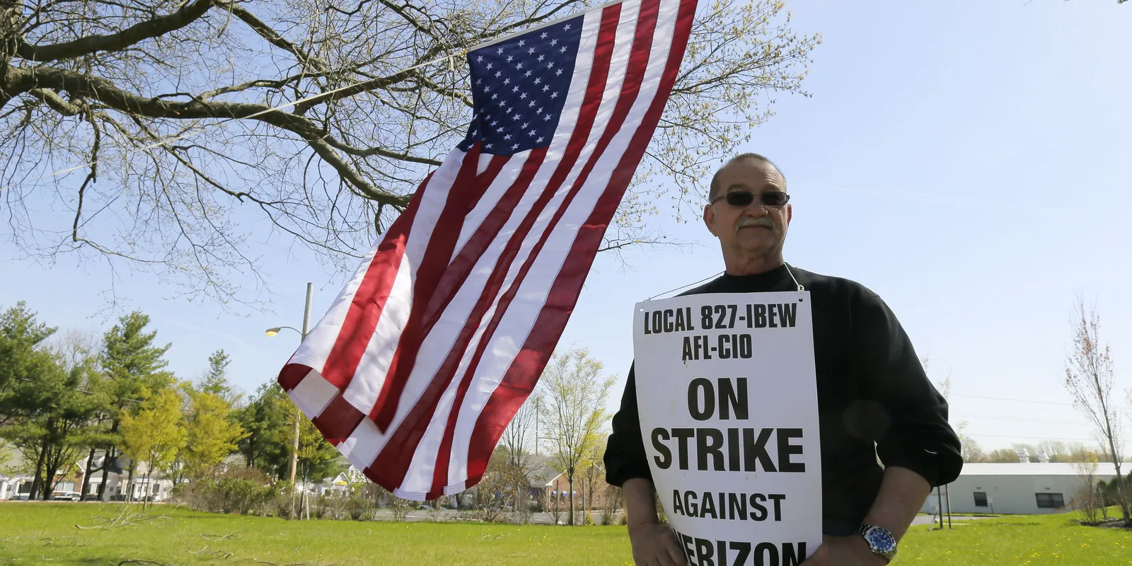 Image for Verizon strike: Workers say they had no choice [telecom] 