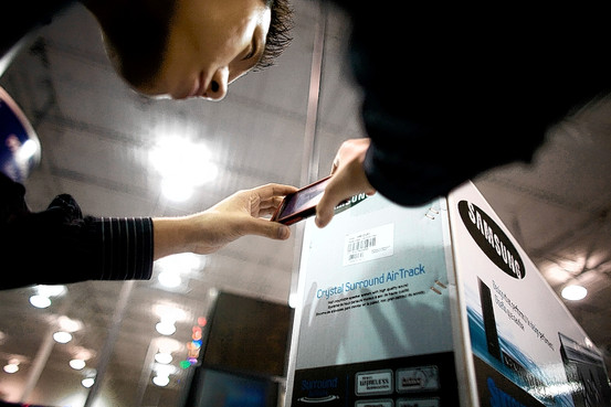 Image for Phone-Wielding Shoppers Strike Fear Into Retailers [telecom]