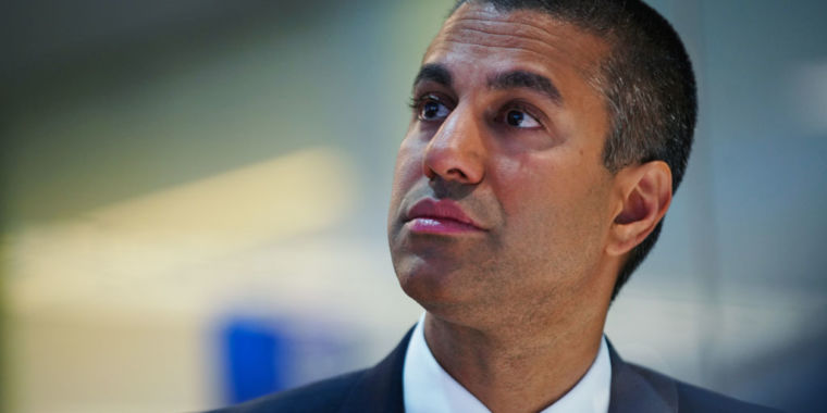 Image for FCC tries to bury finding that Verizon and T-Mobile exaggerated 