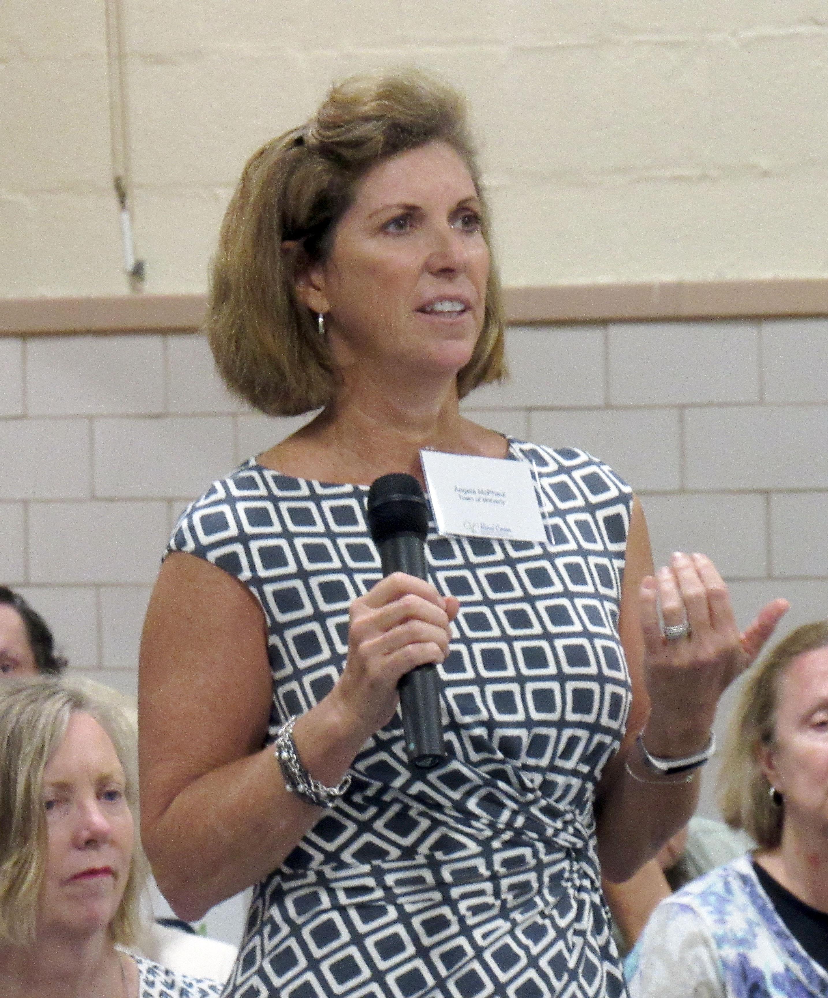 Image for Rural community leaders discuss need for internet speed [telecom] 