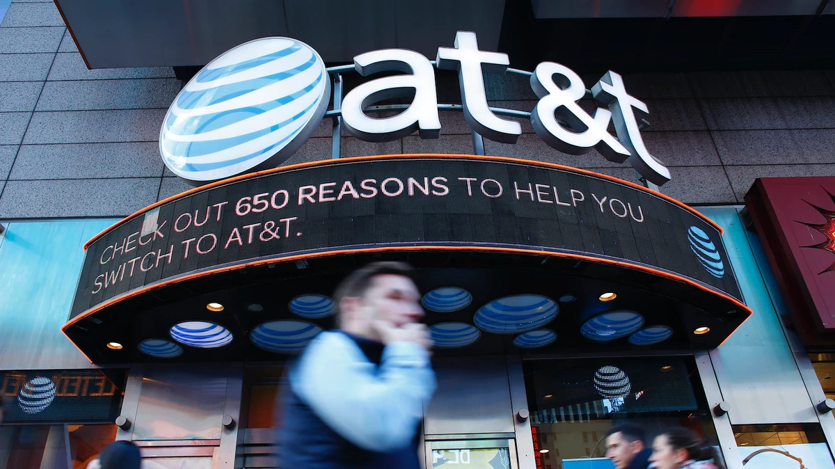Image for AT&T Says Customers Can't Sue the Company for Selling Location Data to Bounty Hunters [telecom] 