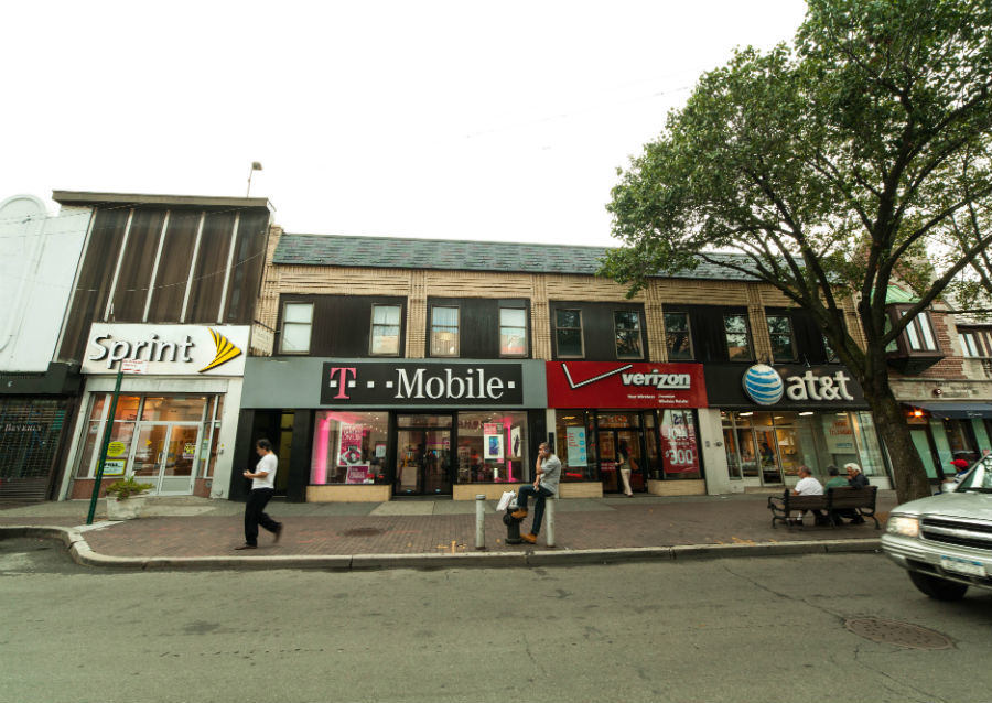 Image for Is one phone company the best? ConsumerAffairs reviewers are divided [telecom] 